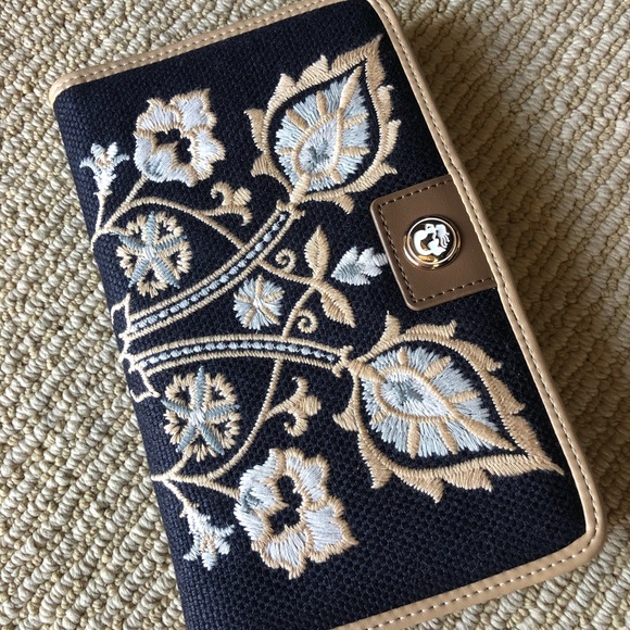 Spartina 449 Handbags - Spartina Linen and Leather Snap Wallet NWOT